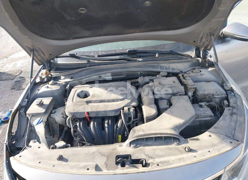 Photo 10 of 2018 Kia Optima LX (VIN 5XXGT4L3XJG205277)