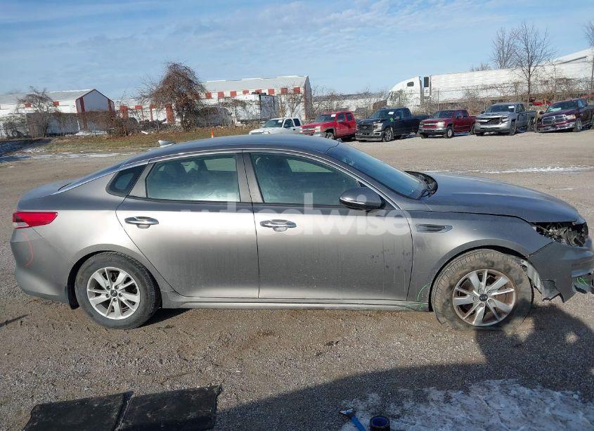 Photo 13 of 2018 Kia Optima LX (VIN 5XXGT4L3XJG205277)