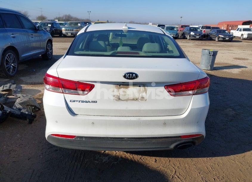 Photo 16 of 2018 Kia Optima LX (VIN 5XXGT4L3XJG206946)