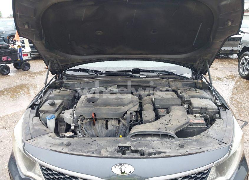 Photo 10 of 2018 Kia Optima S (VIN 5XXGT4L3XJG219874)