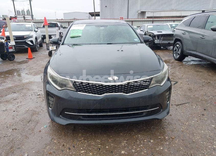 Photo 13 of 2018 Kia Optima S (VIN 5XXGT4L3XJG219874)