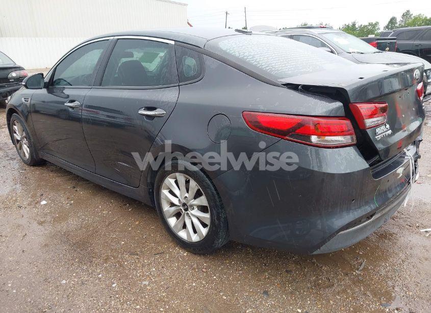 Photo 3 of 2018 Kia Optima S (VIN 5XXGT4L3XJG219874)
