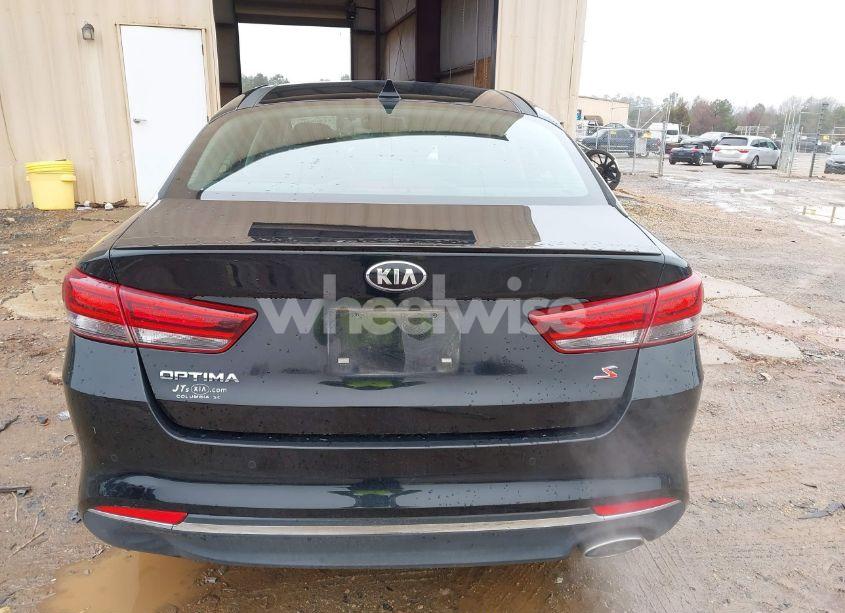 Photo 17 of 2018 Kia Optima S (VIN 5XXGT4L3XJG242197)