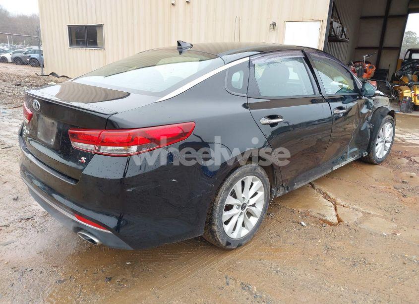 Photo 4 of 2018 Kia Optima S (VIN 5XXGT4L3XJG242197)