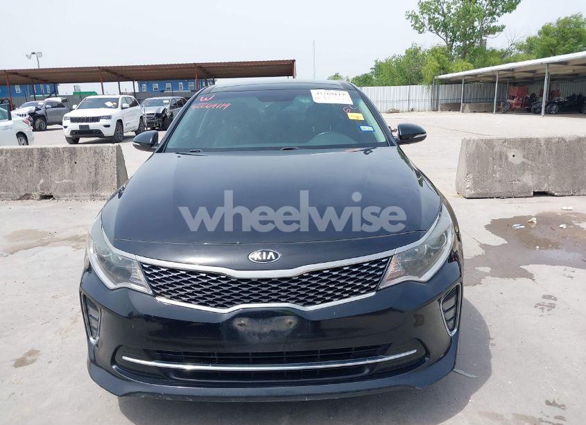 Photo 12 of 2018 Kia Optima S (VIN 5XXGT4L3XJG243723)