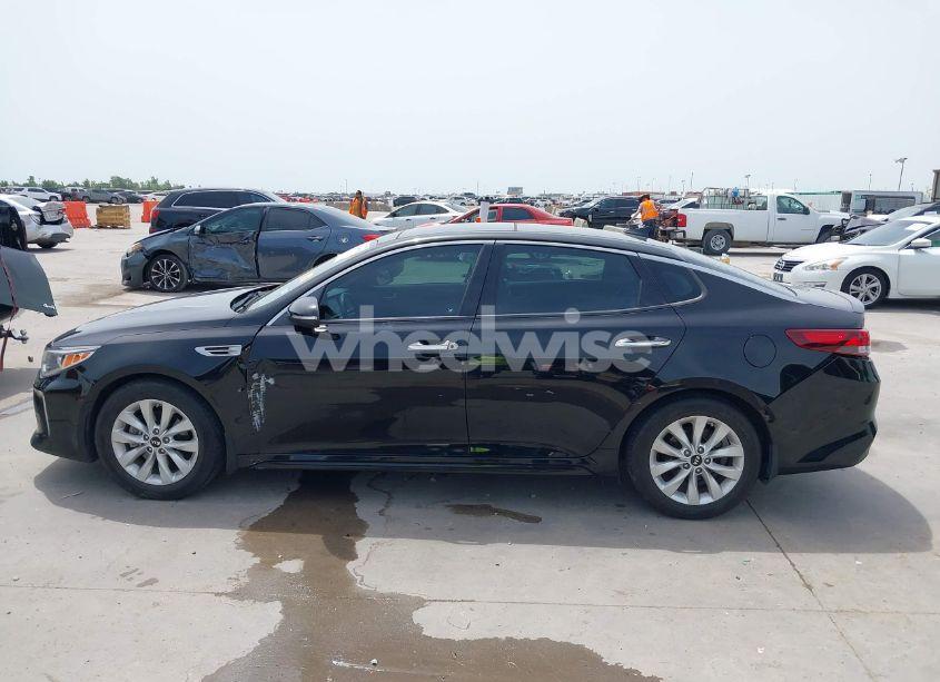 Photo 14 of 2018 Kia Optima S (VIN 5XXGT4L3XJG243723)