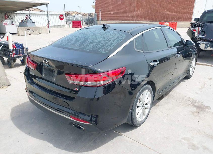 Photo 4 of 2018 Kia Optima S (VIN 5XXGT4L3XJG243723)