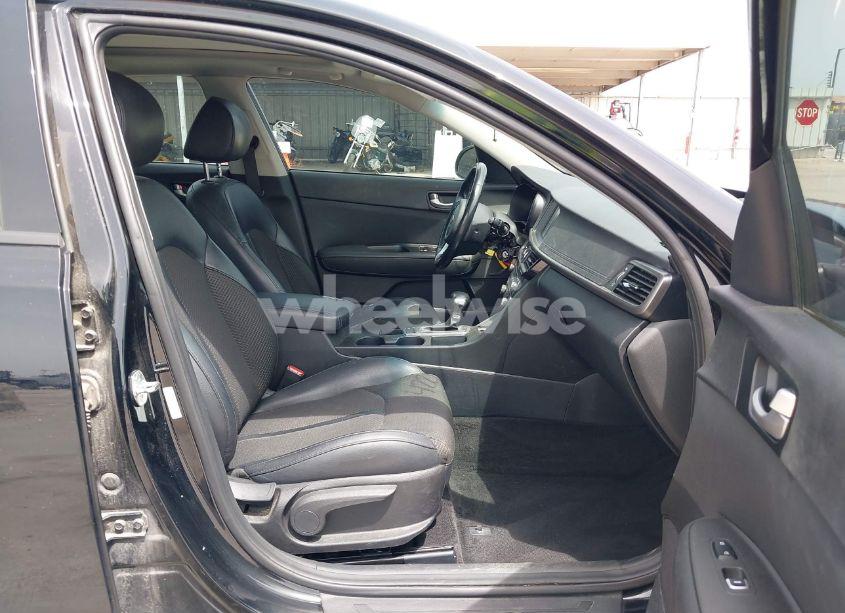 Photo 5 of 2018 Kia Optima S (VIN 5XXGT4L3XJG243723)