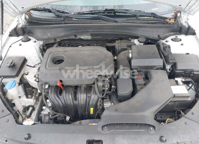 Photo 10 of 2018 Kia Optima S (VIN 5XXGT4L3XJG246489)