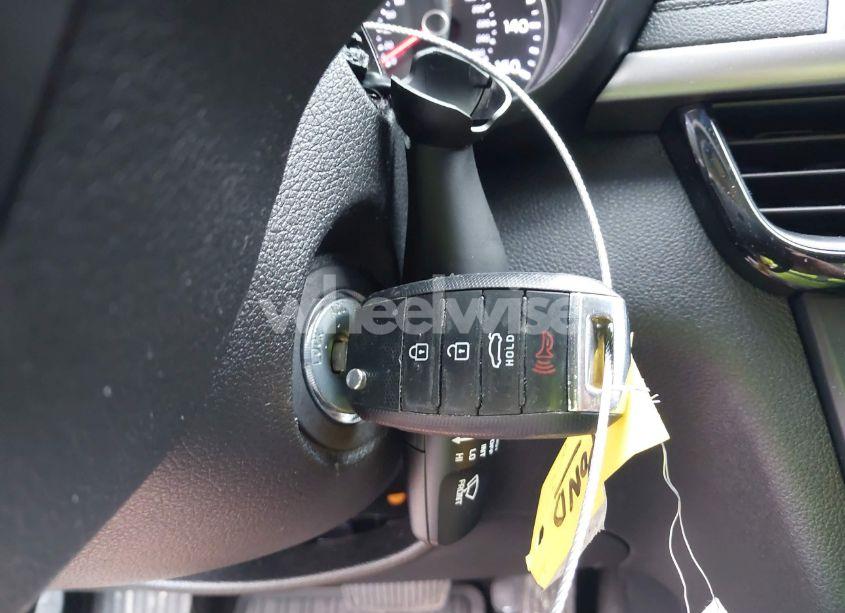 Photo 11 of 2018 Kia Optima S (VIN 5XXGT4L3XJG246489)