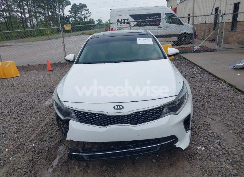 Photo 13 of 2018 Kia Optima S (VIN 5XXGT4L3XJG246489)