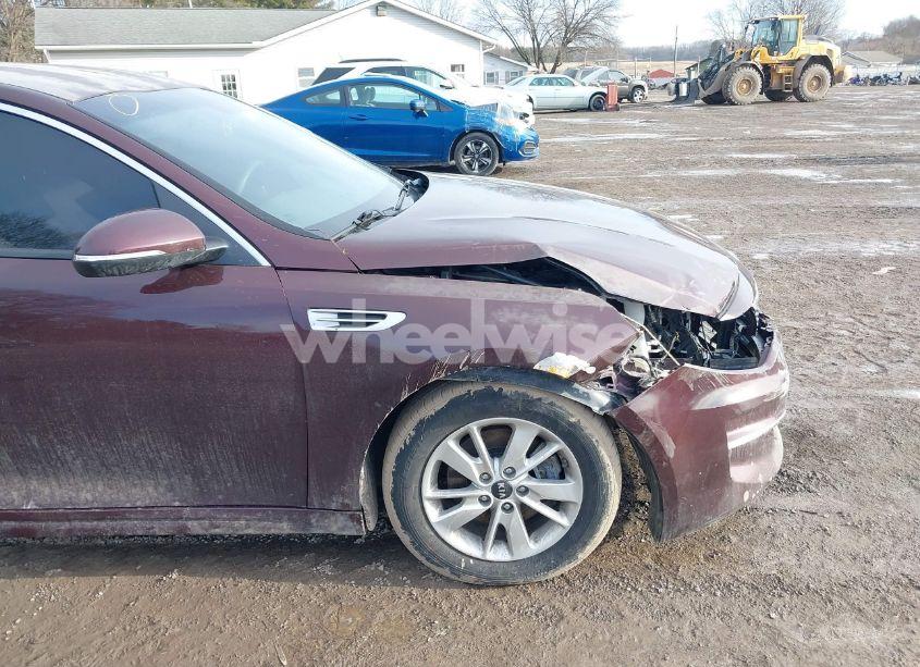 Photo 18 of 2018 Kia Optima LX (VIN 5XXGT4L3XJG249375)