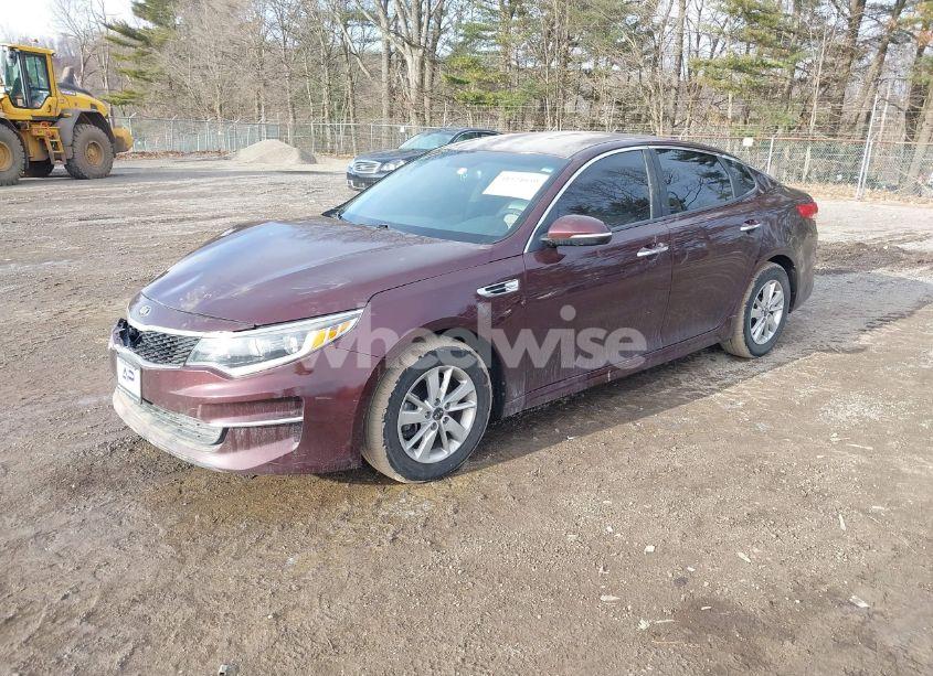Photo 2 of 2018 Kia Optima LX (VIN 5XXGT4L3XJG249375)