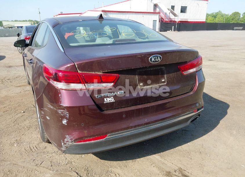 Photo 16 of 2018 Kia Optima LX (VIN 5XXGT4L3XJG250686)