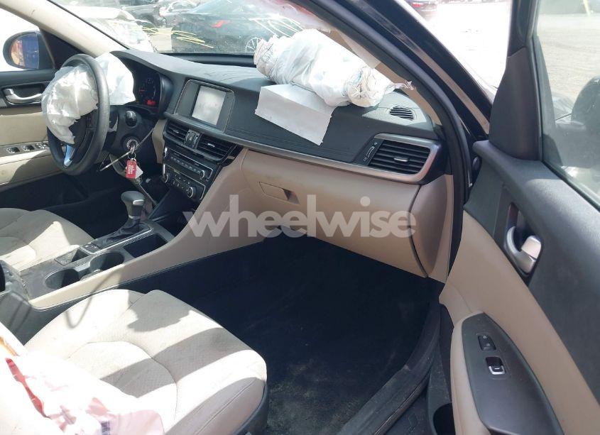 Photo 5 of 2018 Kia Optima LX (VIN 5XXGT4L3XJG268802)