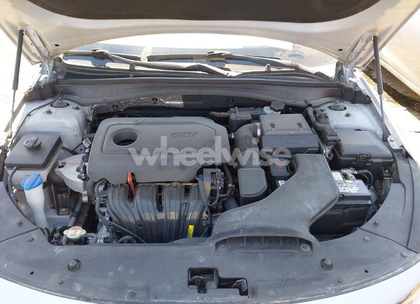 Photo 10 of 2018 Kia Optima LX (VIN 5XXGT4L3XJG271957)