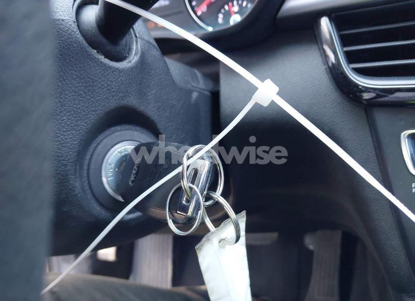 Photo 11 of 2018 Kia Optima LX (VIN 5XXGT4L3XJG271957)