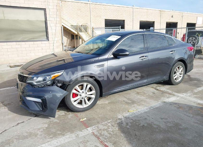 Photo 2 of 2019 Kia Optima S (VIN 5XXGT4L3XKG290302)