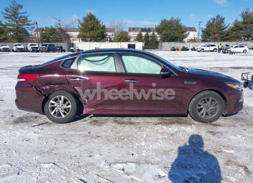 Photo 13 of 2019 Kia Optima LX (VIN 5XXGT4L3XKG290994)