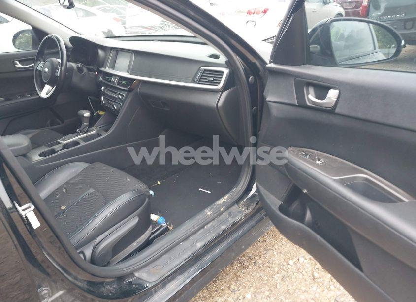 Photo 5 of 2019 Kia Optima S (VIN 5XXGT4L3XKG297461)