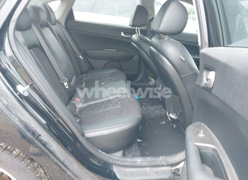 Photo 8 of 2019 Kia Optima S (VIN 5XXGT4L3XKG297461)