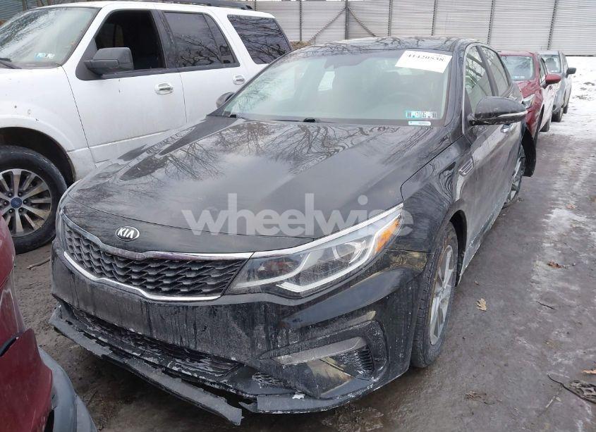 Photo 13 of 2019 Kia Optima LX (VIN 5XXGT4L3XKG305011)