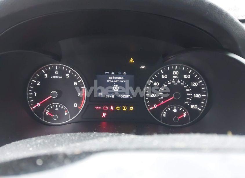 Photo 7 of 2019 Kia Optima LX (VIN 5XXGT4L3XKG305011)