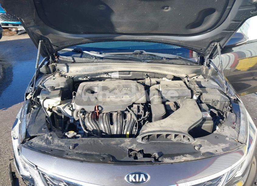 Photo 10 of 2019 Kia Optima LX (VIN 5XXGT4L3XKG305770)