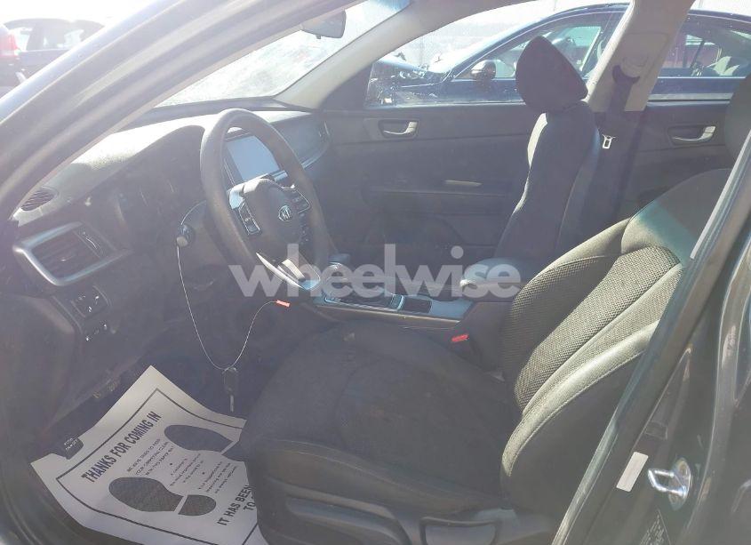 Photo 5 of 2019 Kia Optima LX (VIN 5XXGT4L3XKG305770)