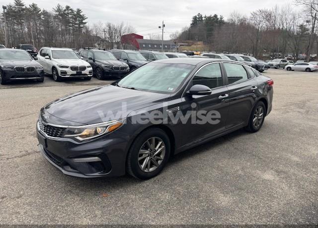 Photo 2 of 2019 Kia Optima LX (VIN 5XXGT4L3XKG307311)