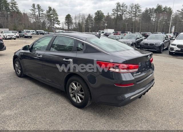 Photo 3 of 2019 Kia Optima LX (VIN 5XXGT4L3XKG307311)