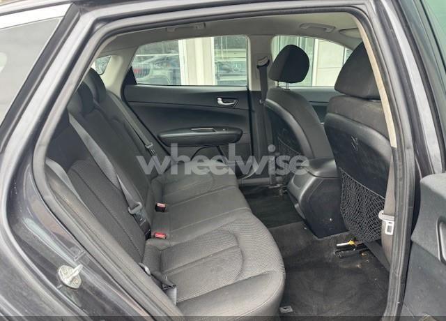 Photo 7 of 2019 Kia Optima LX (VIN 5XXGT4L3XKG307311)