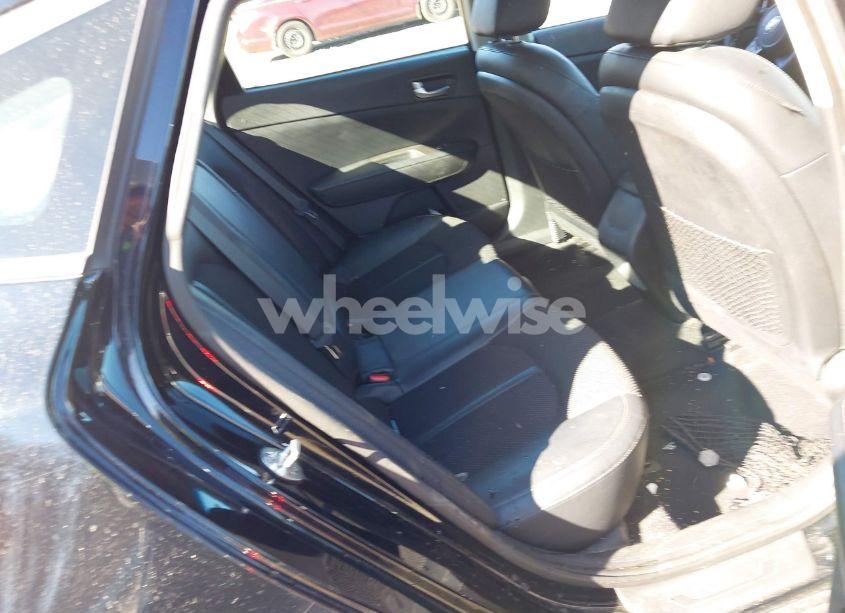 Photo 8 of 2019 Kia Optima S (VIN 5XXGT4L3XKG307390)