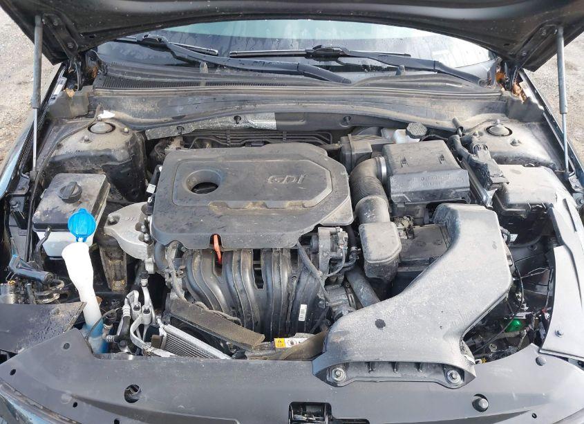 Photo 10 of 2019 Kia Optima S (VIN 5XXGT4L3XKG307745)