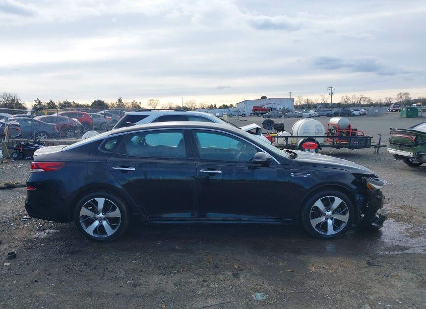 Photo 14 of 2019 Kia Optima S (VIN 5XXGT4L3XKG307745)