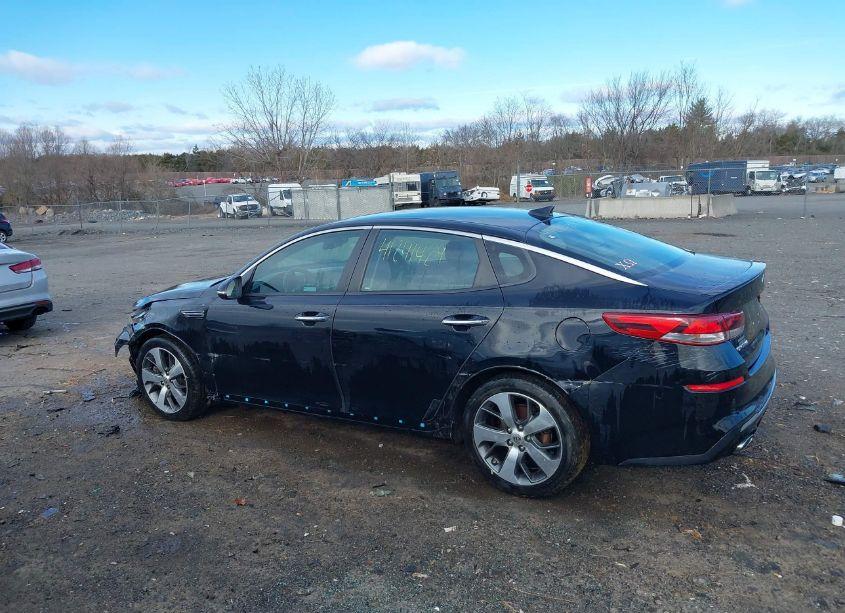 Photo 15 of 2019 Kia Optima S (VIN 5XXGT4L3XKG307745)