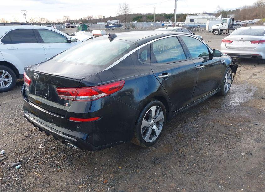Photo 4 of 2019 Kia Optima S (VIN 5XXGT4L3XKG307745)