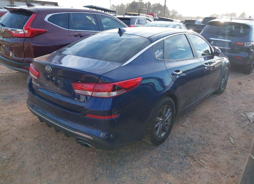 Photo 4 of 2019 Kia Optima LX (VIN 5XXGT4L3XKG326084)