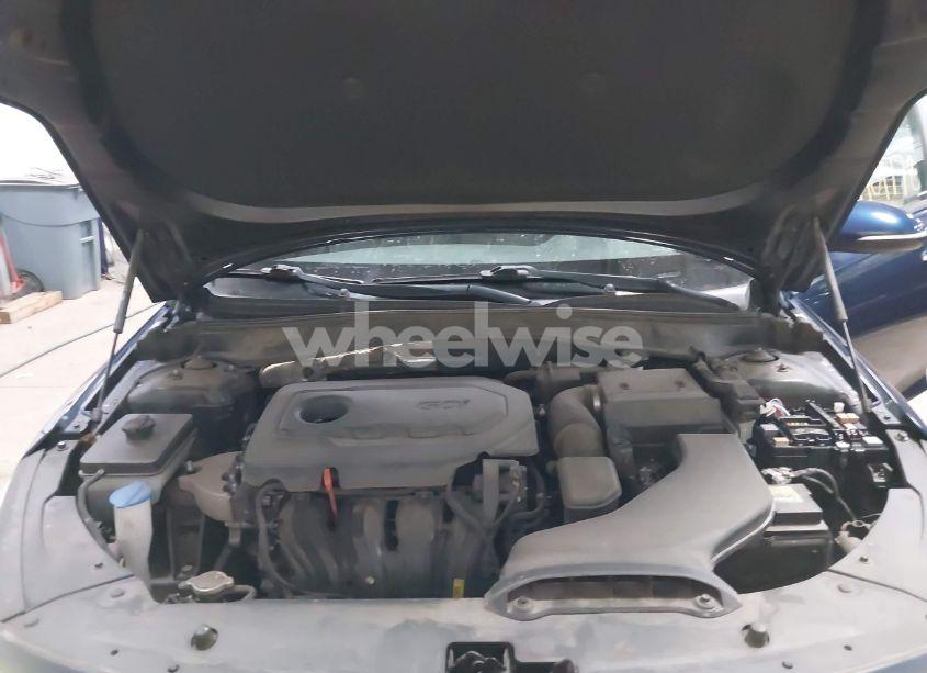 Photo 10 of 2019 Kia Optima LX (VIN 5XXGT4L3XKG334248)