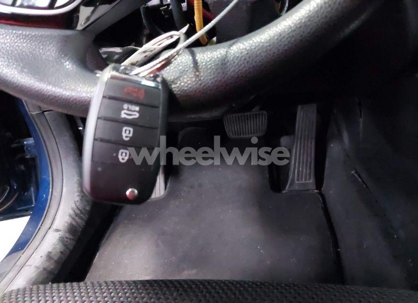 Photo 11 of 2019 Kia Optima LX (VIN 5XXGT4L3XKG334248)