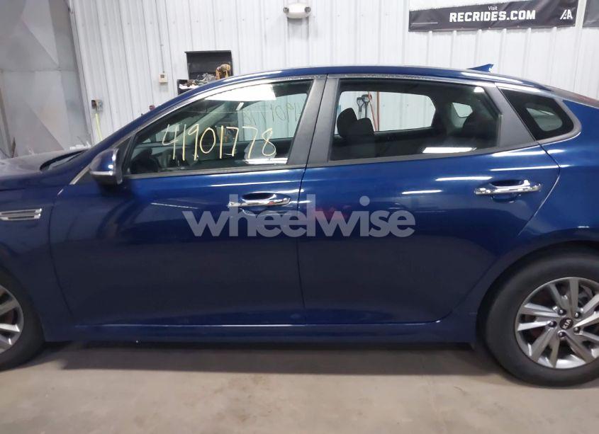 Photo 14 of 2019 Kia Optima LX (VIN 5XXGT4L3XKG334248)