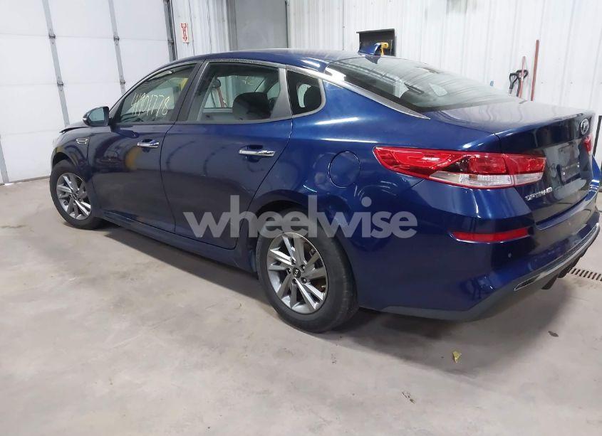 Photo 3 of 2019 Kia Optima LX (VIN 5XXGT4L3XKG334248)