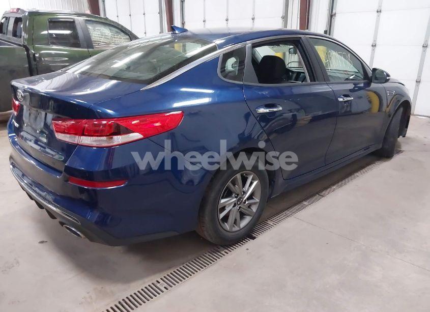Photo 4 of 2019 Kia Optima LX (VIN 5XXGT4L3XKG334248)