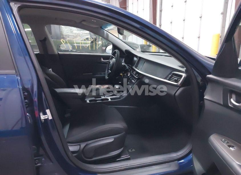 Photo 5 of 2019 Kia Optima LX (VIN 5XXGT4L3XKG334248)