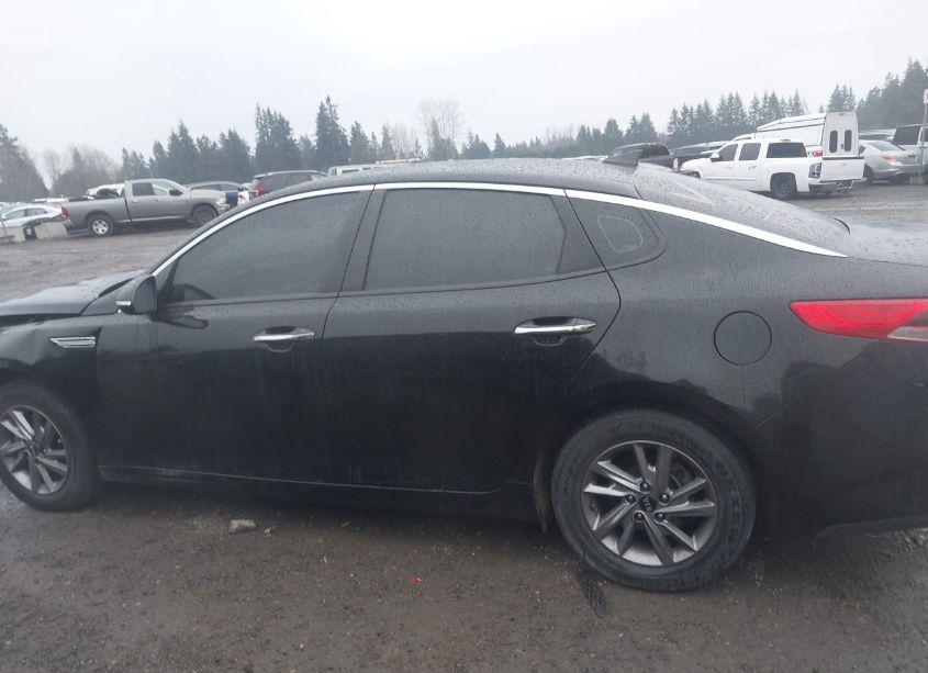 Photo 14 of 2019 Kia Optima LX (VIN 5XXGT4L3XKG336551)