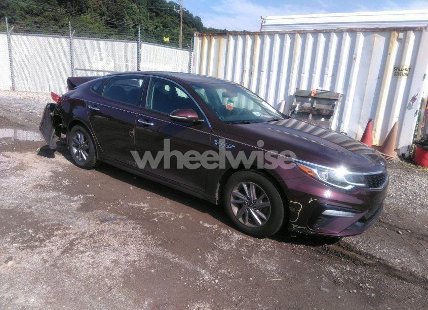 2019 Kia Optima LX (VIN 5XXGT4L3XKG343676) main photo