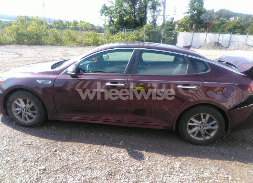 Photo 14 of 2019 Kia Optima LX (VIN 5XXGT4L3XKG343676)