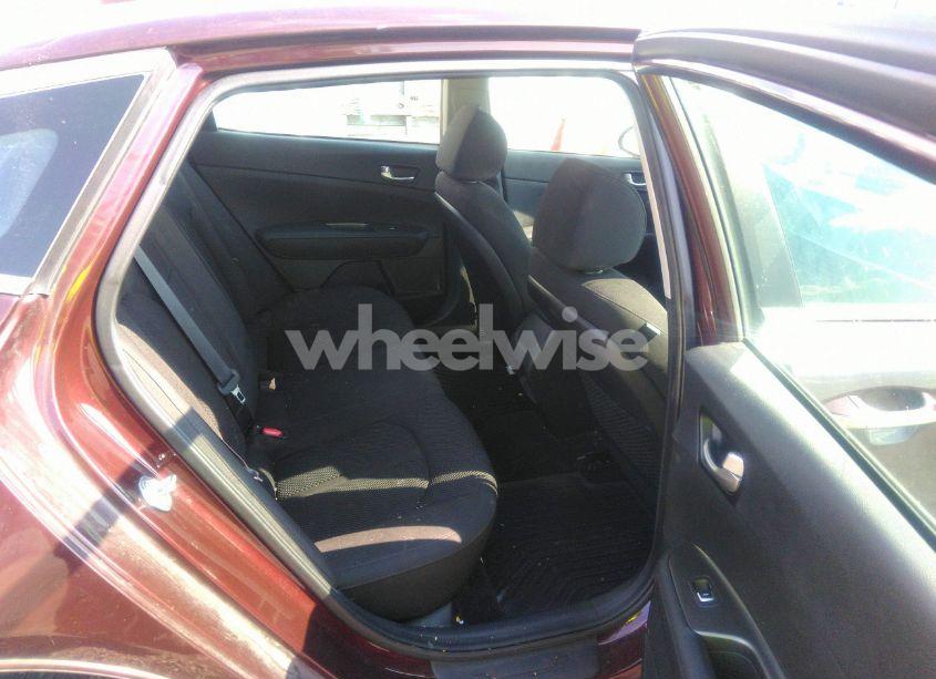 Photo 8 of 2019 Kia Optima LX (VIN 5XXGT4L3XKG343676)