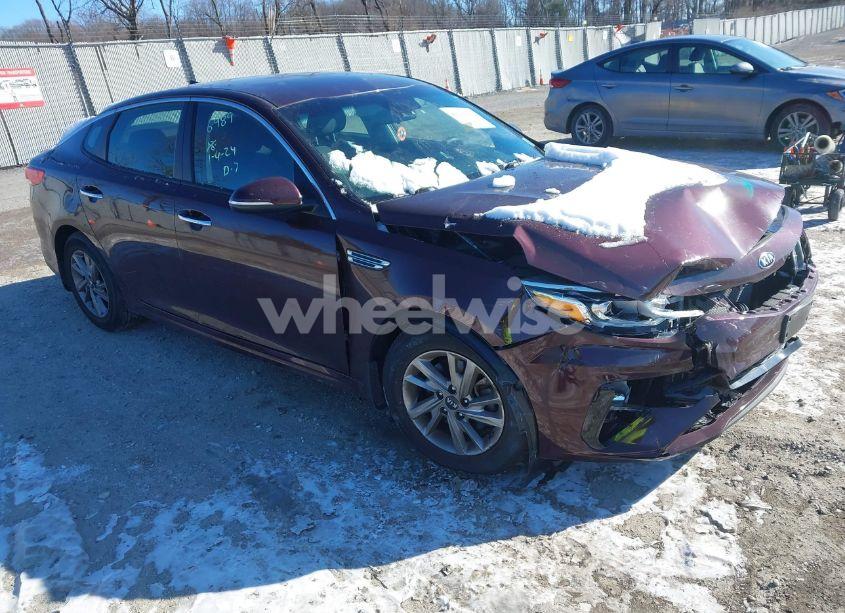 2019 Kia Optima LX (VIN 5XXGT4L3XKG345833) main photo
