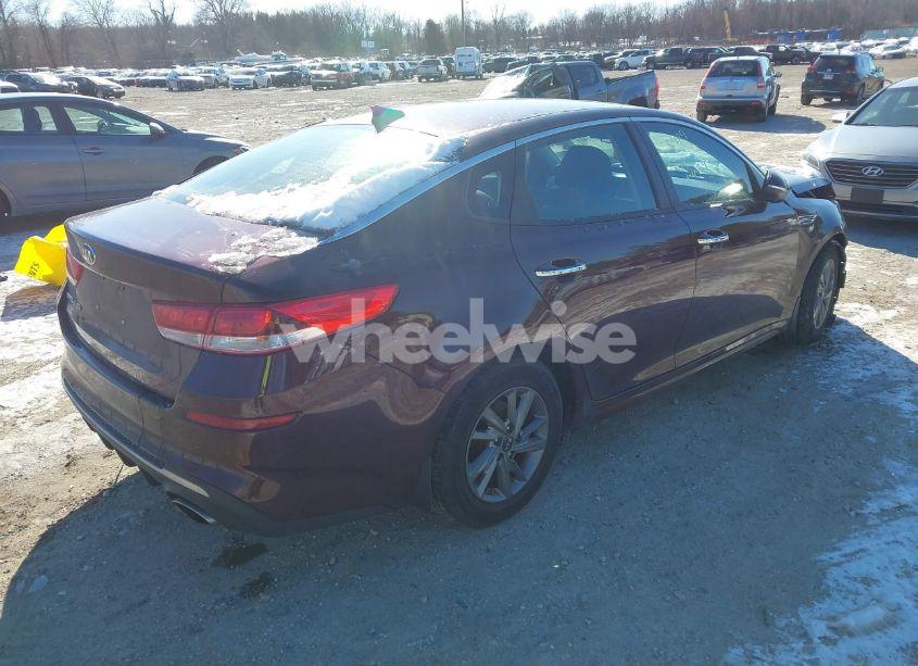 Photo 4 of 2019 Kia Optima LX (VIN 5XXGT4L3XKG345833)